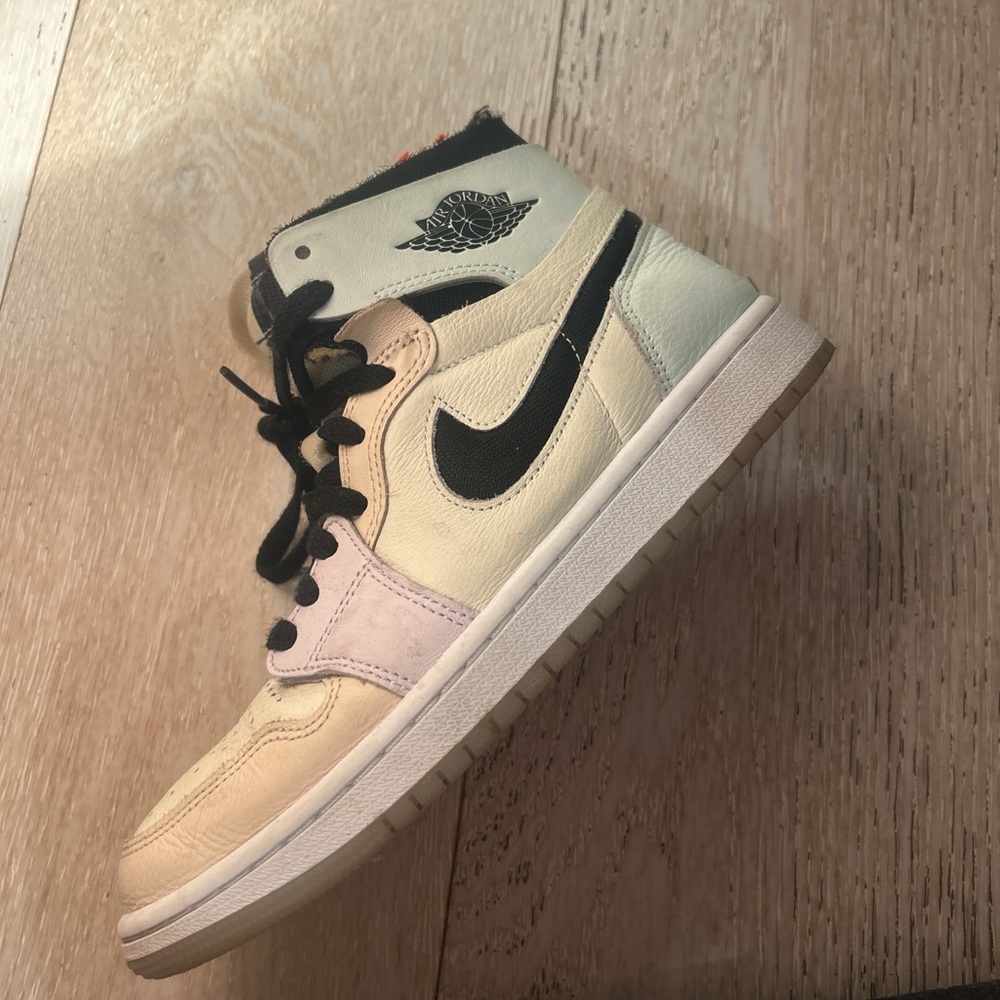 Nike Women's Sneakers - Cream and Black